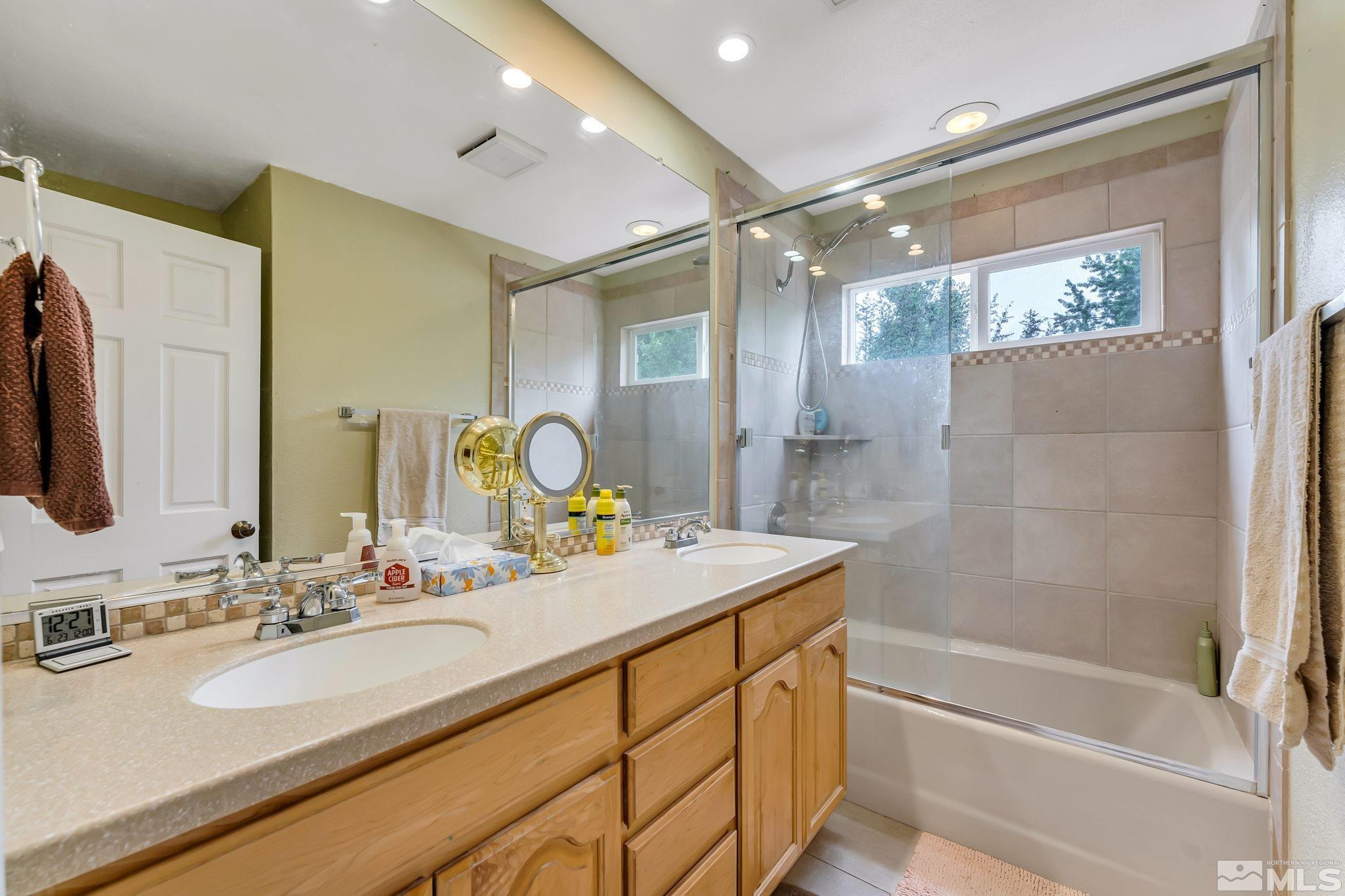 7605 Palos Verdes Circle Reno, NV 89502 - Photo 18 of 40 Photo 18