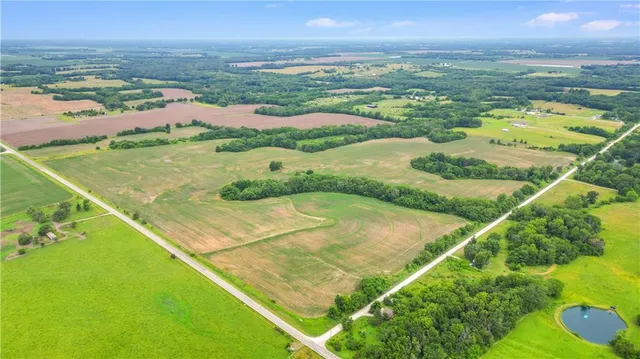 $57,500 | 23 South Old Drum Road, Garden City, MO 64747