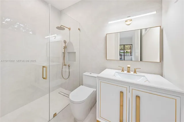 $6,500,000 | 3200 Calusa Street, Coconut Grove, FL 33133