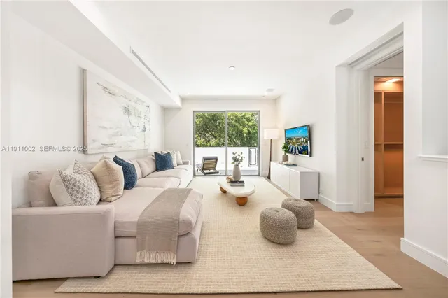 $6,500,000 | 3200 Calusa Street, Coconut Grove, FL 33133