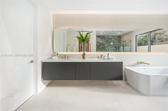 $6,500,000 | 3200 Calusa Street, Coconut Grove, FL 33133