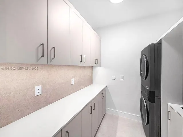 $6,500,000 | 3200 Calusa Street, Coconut Grove, FL 33133