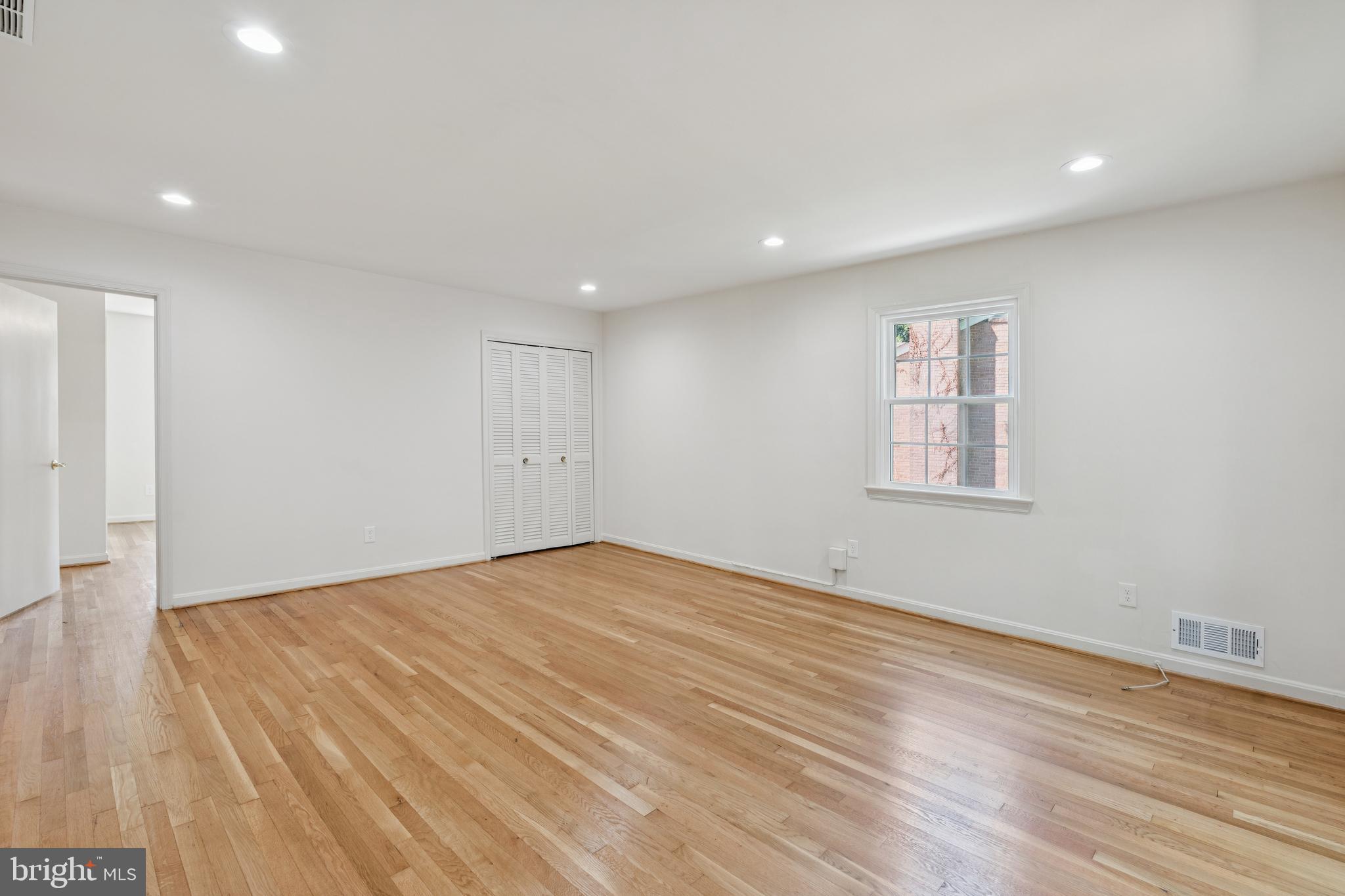 2827 Ellicott Street Northwest Washington, DC 20008 - Photo 25 of 50 Bedroom