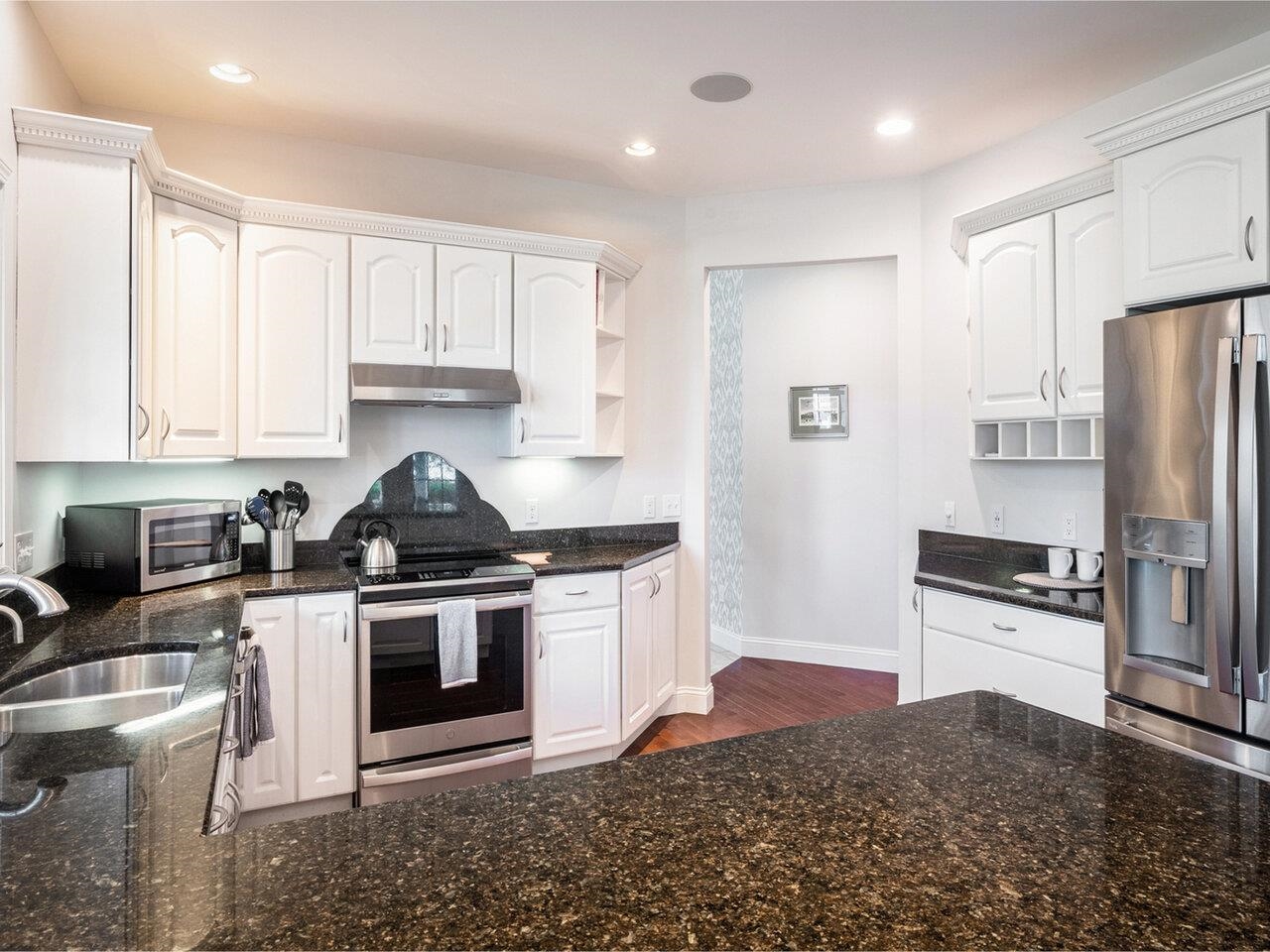 1100 Marble Island Road Colchester, VT 05446 - Photo 10 of 52