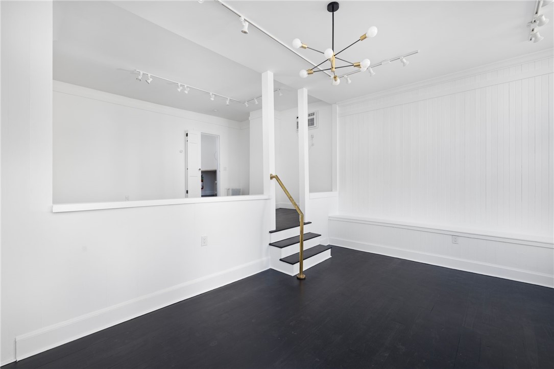 138 Spring Street, Unit 1 Newport, RI 02840 - Photo 11 of 26 Entry Level