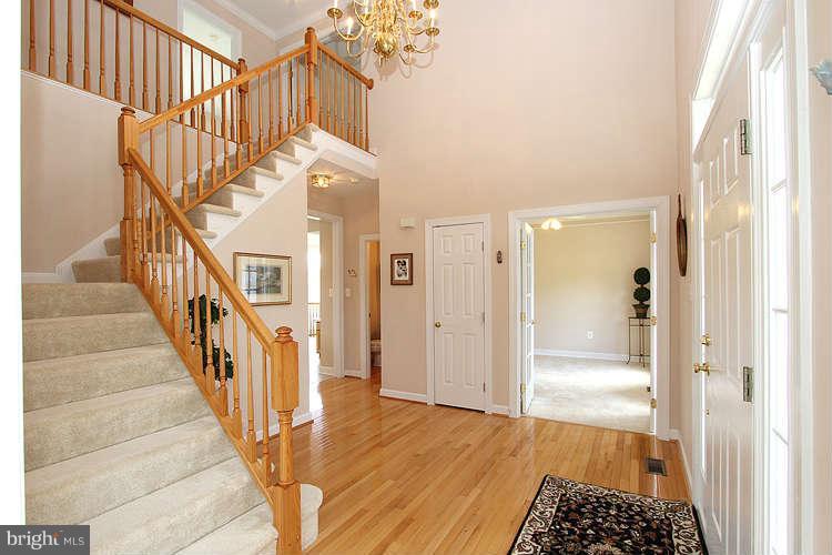 13926 Bromfield Road Germantown, MD 20874 - Photo 2 of 30 Interior (General)