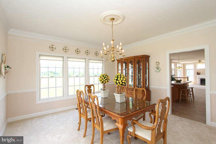13926 Bromfield Road Germantown, MD 20874 - Photo 4 of 30 Dining Room