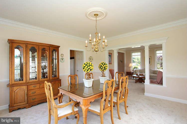 13926 Bromfield Road Germantown, MD 20874 - Photo 5 of 30 Dining Room