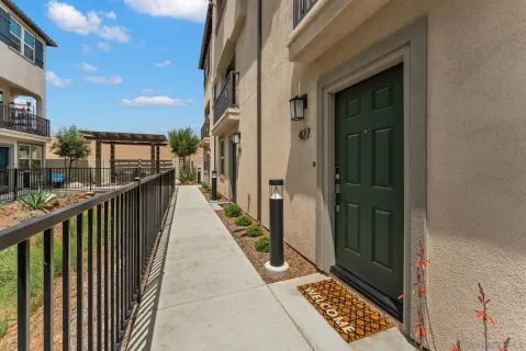 $765,000 | 427 Omega Glen, Escondido, CA 92025