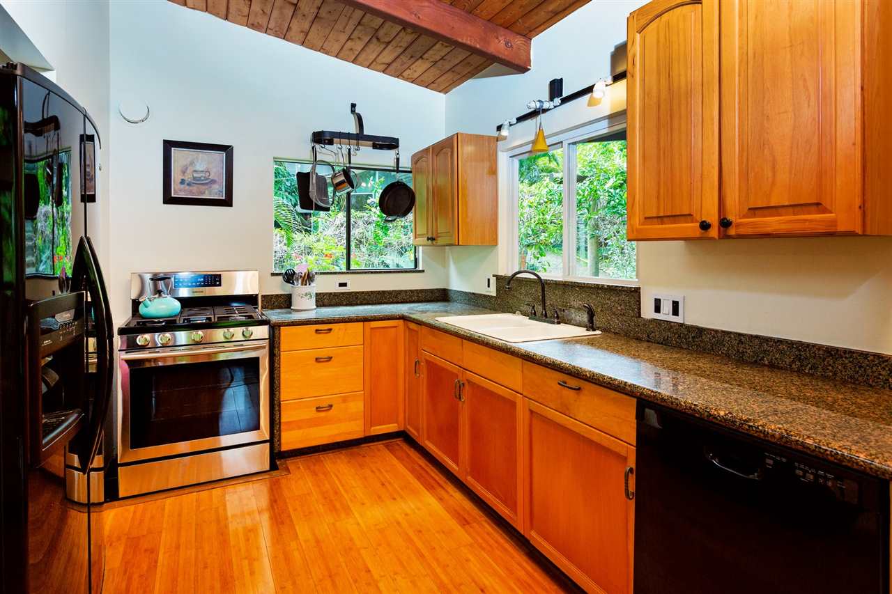 2050 Kaupakalua Road Haiku, HI 96708 - Photo 13 of 22 Gallery Image 13