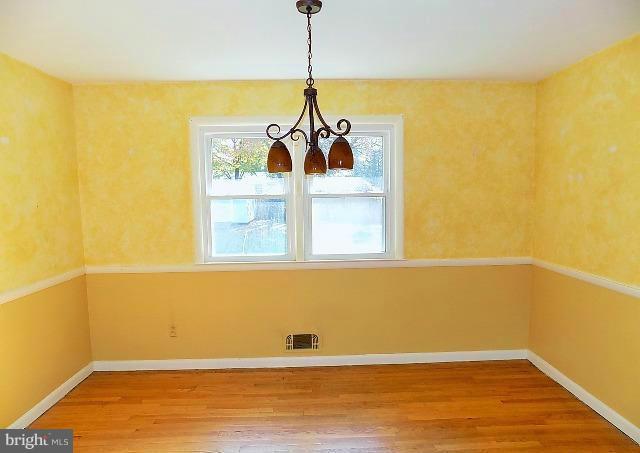57 Robinson Road Severna Park, MD 21146 - Photo 8 of 11 Interior (General)