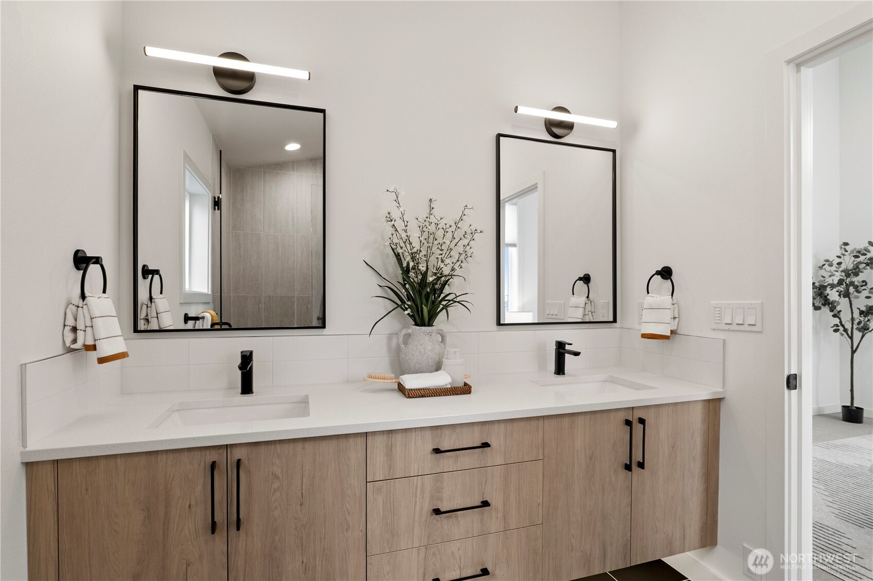 746 North 96th Street Seattle, WA 98103 - Photo 24 of 29 Gallery Image 24