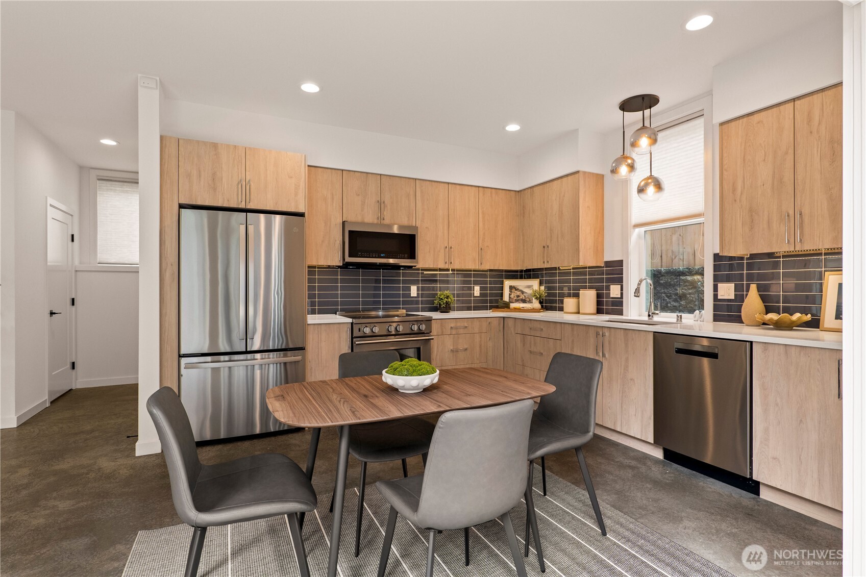746 North 96th Street Seattle, WA 98103 - Photo 5 of 29 Gallery Image 5