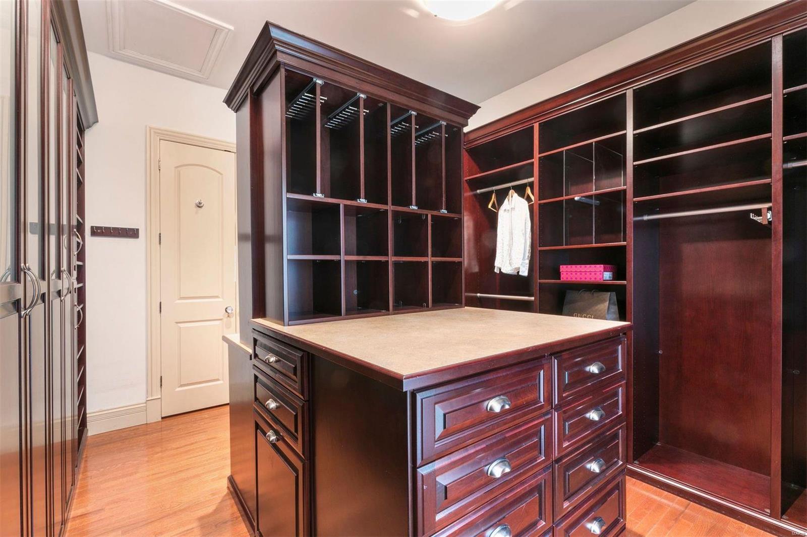 25 Deerfield Road Ladue, MO 63124 - Photo 19 of 25 Gallery Image 19