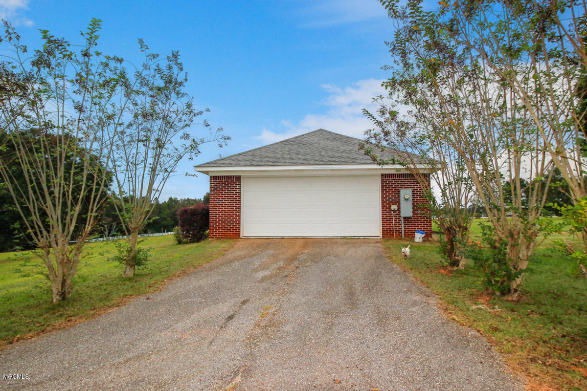 1236 Walt Tanner Road Lucedale, MS 39452 - Photo 42 of 48 5 (5)
