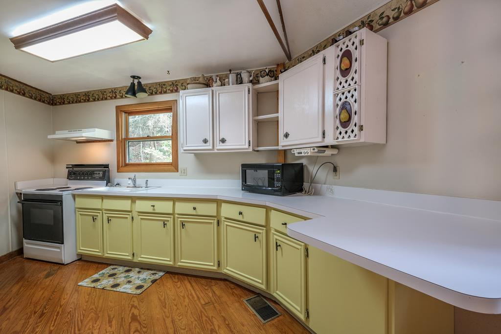 218 Hunter Vly Road Murphy, NC 28906 - Photo 13 of 41