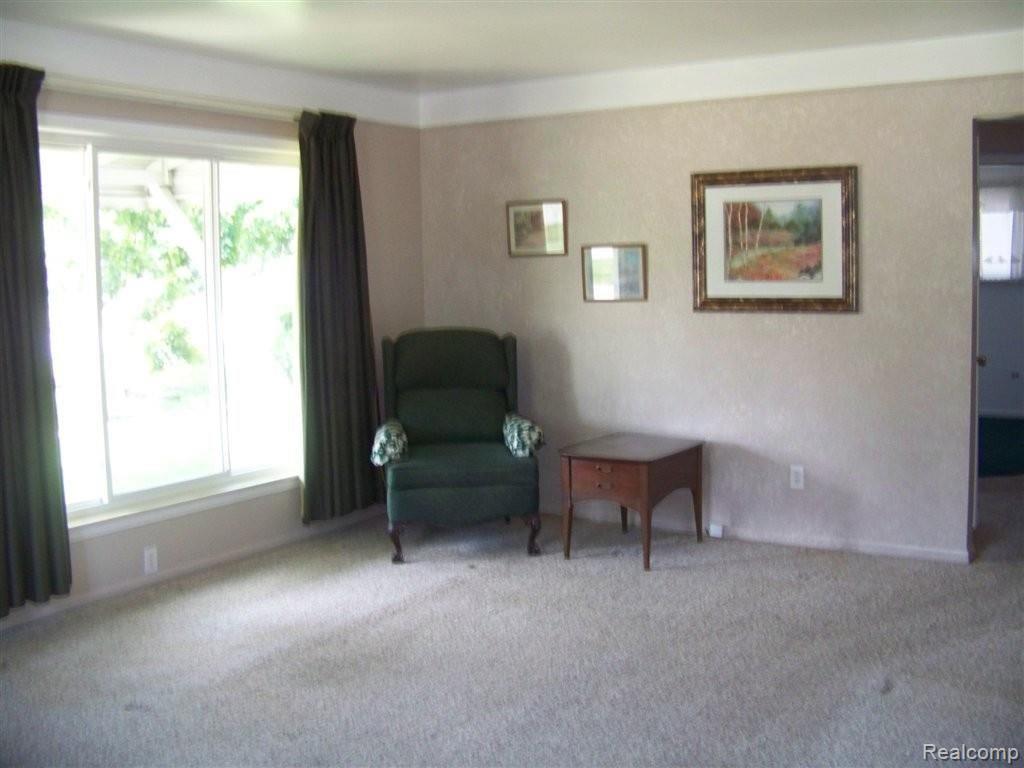 7633 Pardee Road Taylor, MI 48180 - Photo 3 of 20 005.JPG