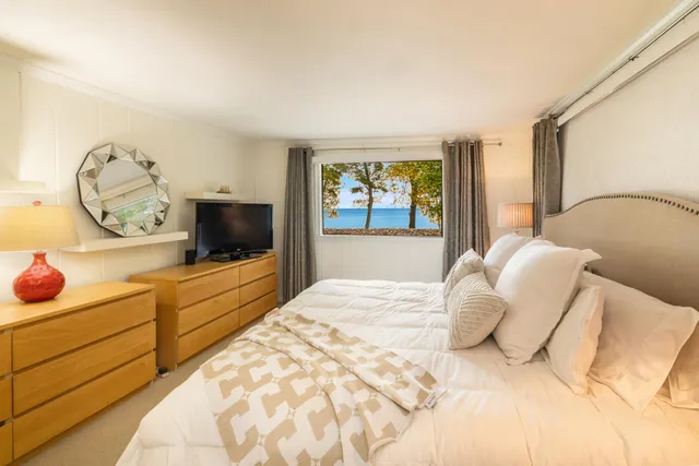 $8,900 | 10046 Sheridan Drive, Mequon, WI 53092