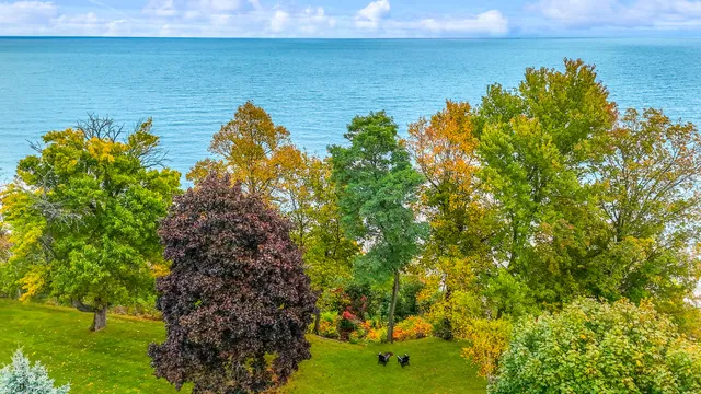 $8,900 | 10046 Sheridan Drive, Mequon, WI 53092