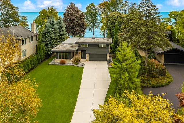 $8,900 | 10046 Sheridan Drive, Mequon, WI 53092