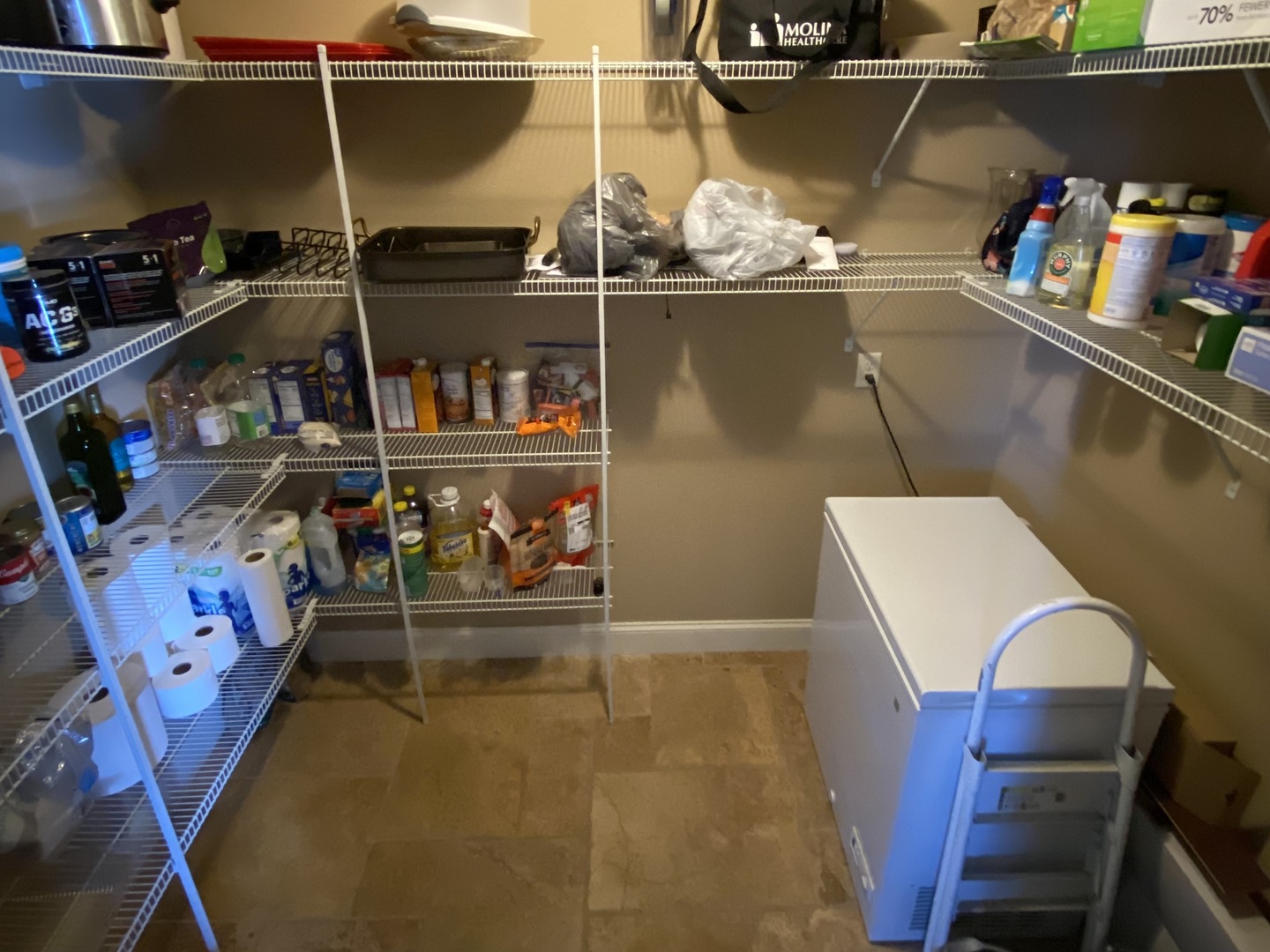2110 Escalade Road Bloomington, IL 61705 - Photo 9 of 22 Gallery Image 9
