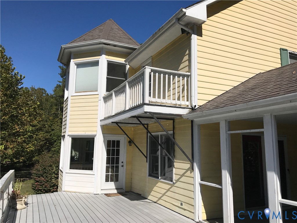 2395 State Rte 635 Midlothian, VA 23113 - Photo 2 of 38 a front view of a house with a door