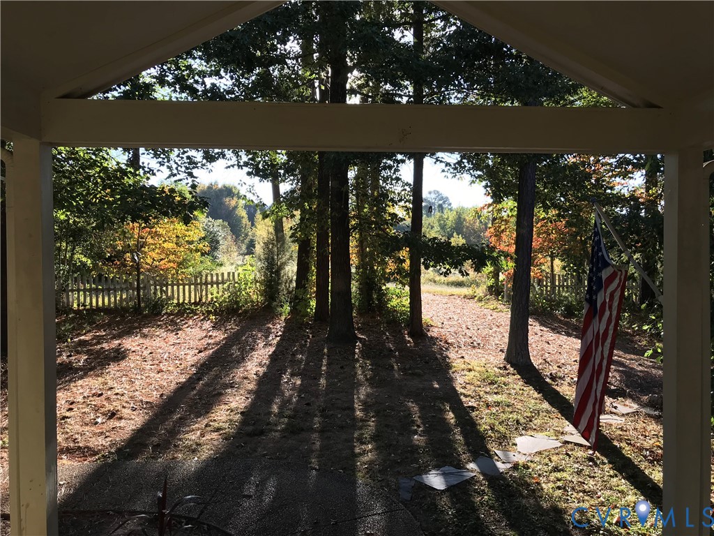 2395 State Rte 635 Midlothian, VA 23113 - Photo 34 of 38 a view of a entryway