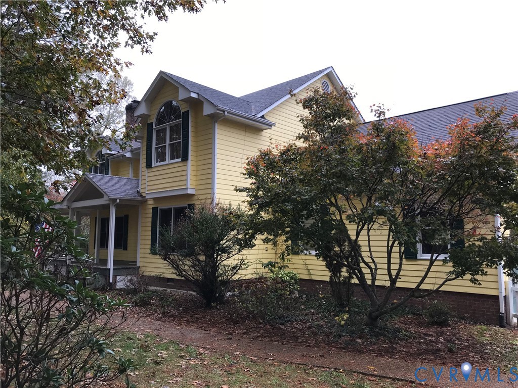 2395 State Rte 635 Midlothian, VA 23113 - Photo 38 of 38 a front view of a house with garden