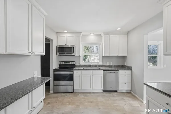 $329,000 | 9 Stone Court, Ledyard, CT 06335