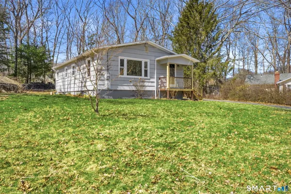 $329,000 | 9 Stone Court, Ledyard, CT 06335