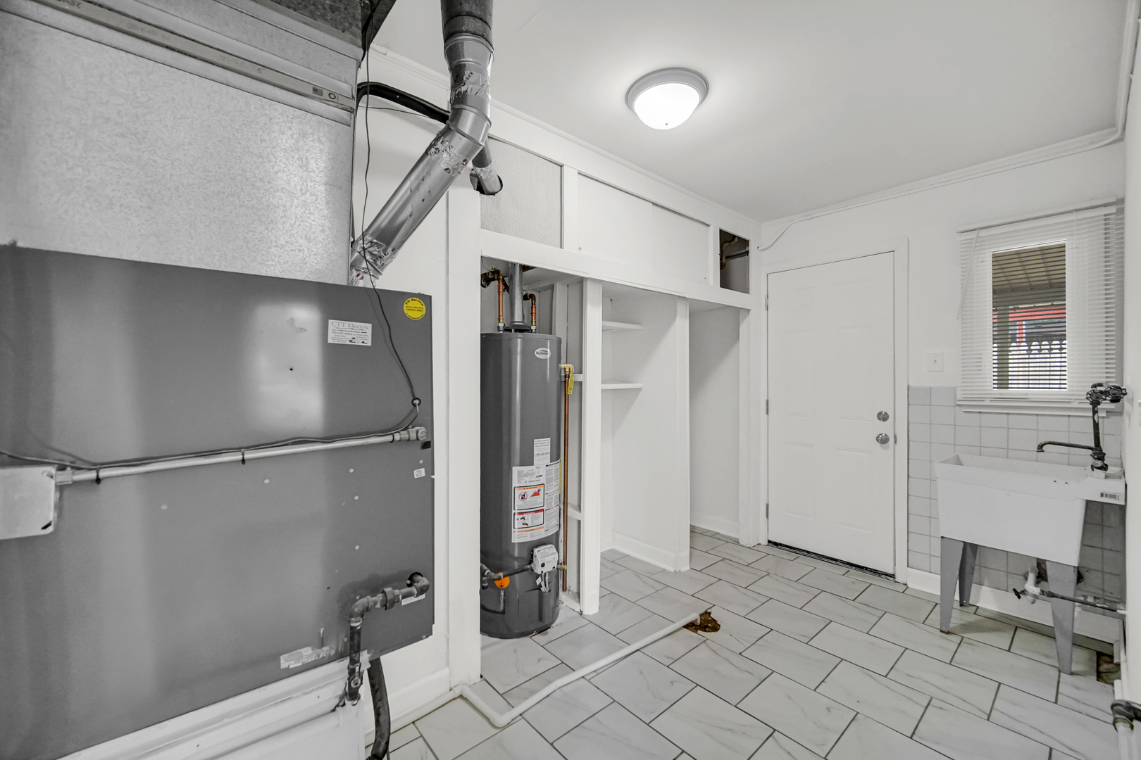 263 Sangamon Street Park Forest, IL 60466 - Photo 10 of 17 a view of a walk in closet