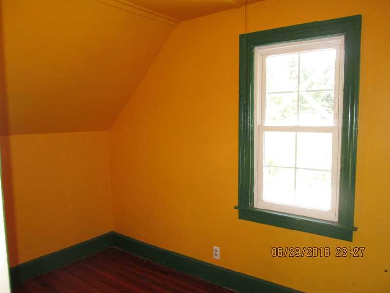 32 Byway Road Barrington, RI 02806 - Photo 8 of 11 Bedroom.