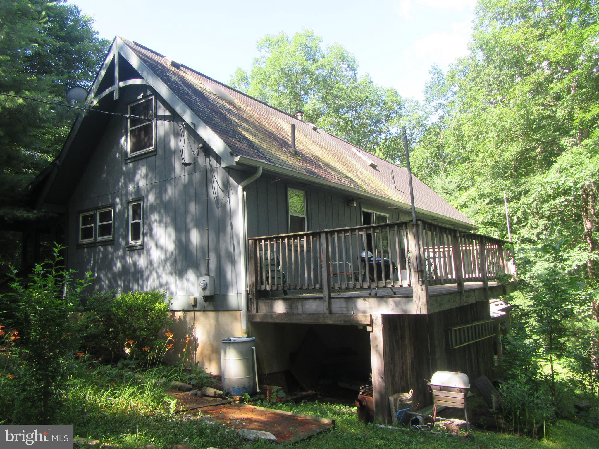 Exterior (Rear)