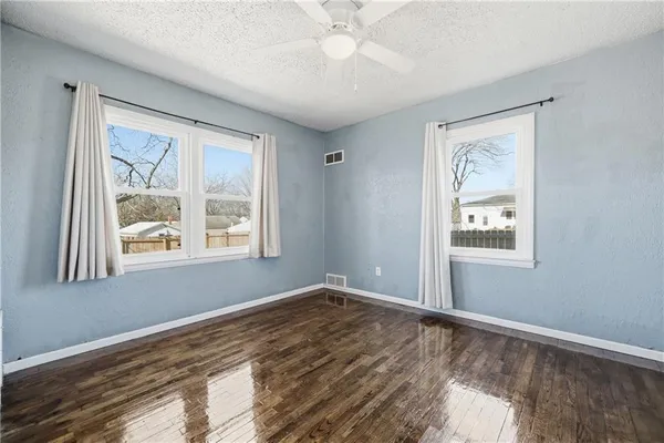 $165,000 | 307 South 26th Street, Lexington, MO 64067