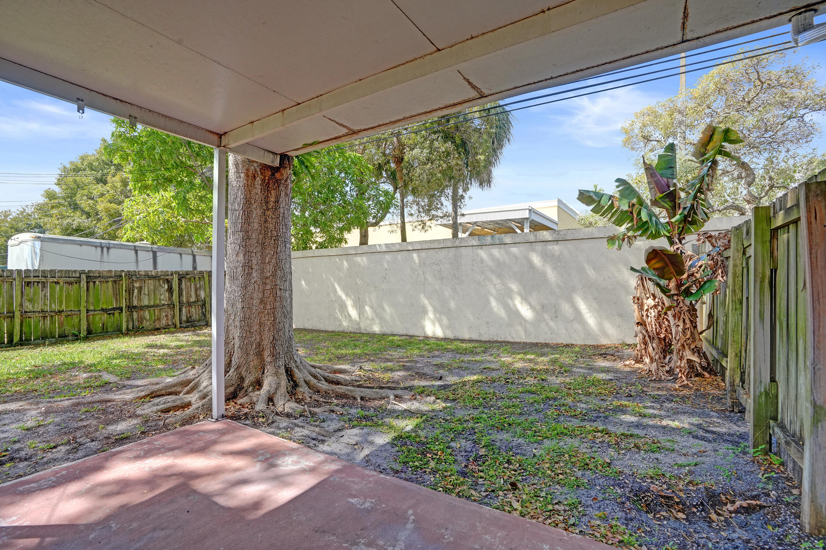 2461 Northeast 20th Avenue Lighthouse Point, FL 33064 - Photo 21 of 55 DSC04356