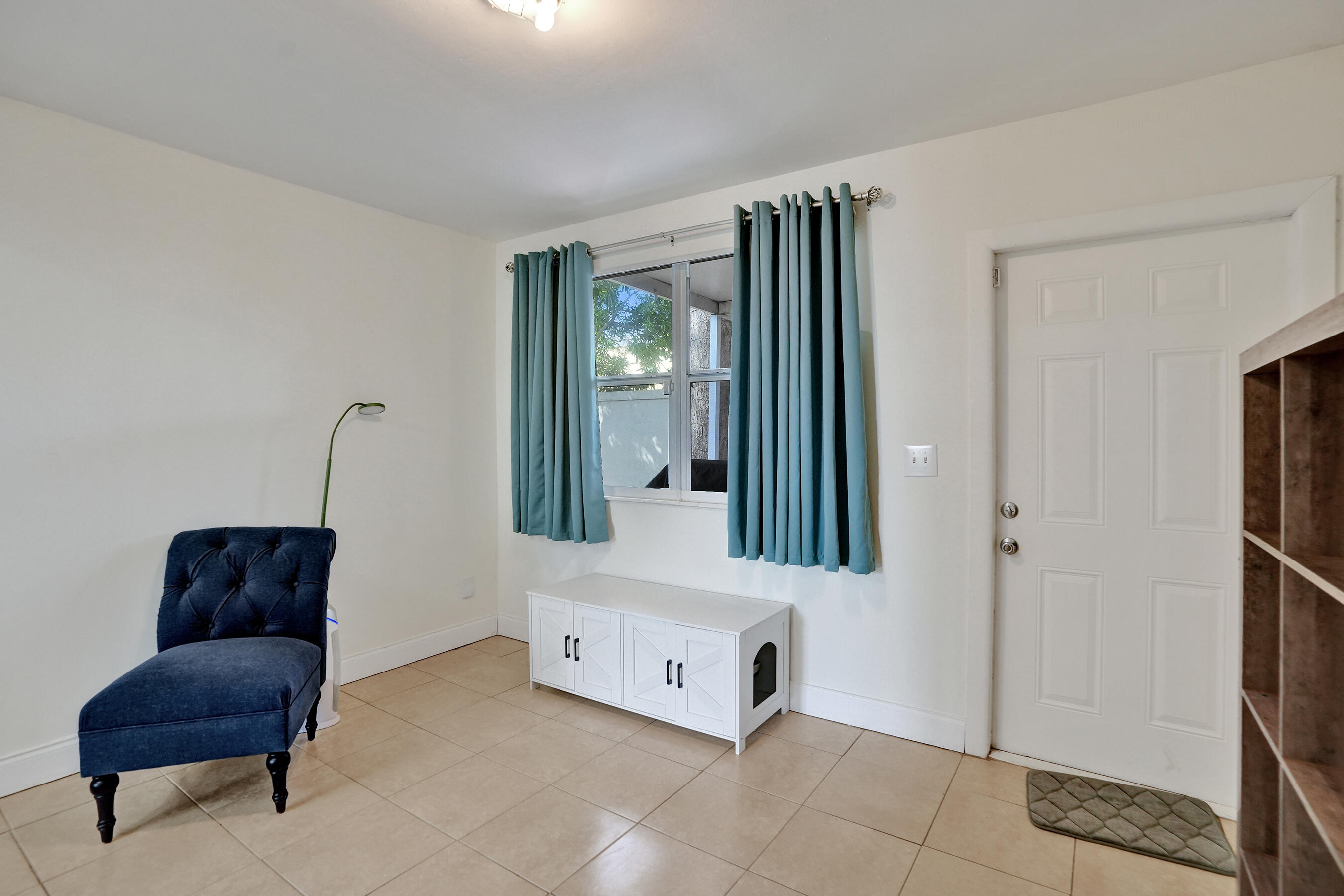 2461 Northeast 20th Avenue Lighthouse Point, FL 33064 - Photo 28 of 55 DSC04392