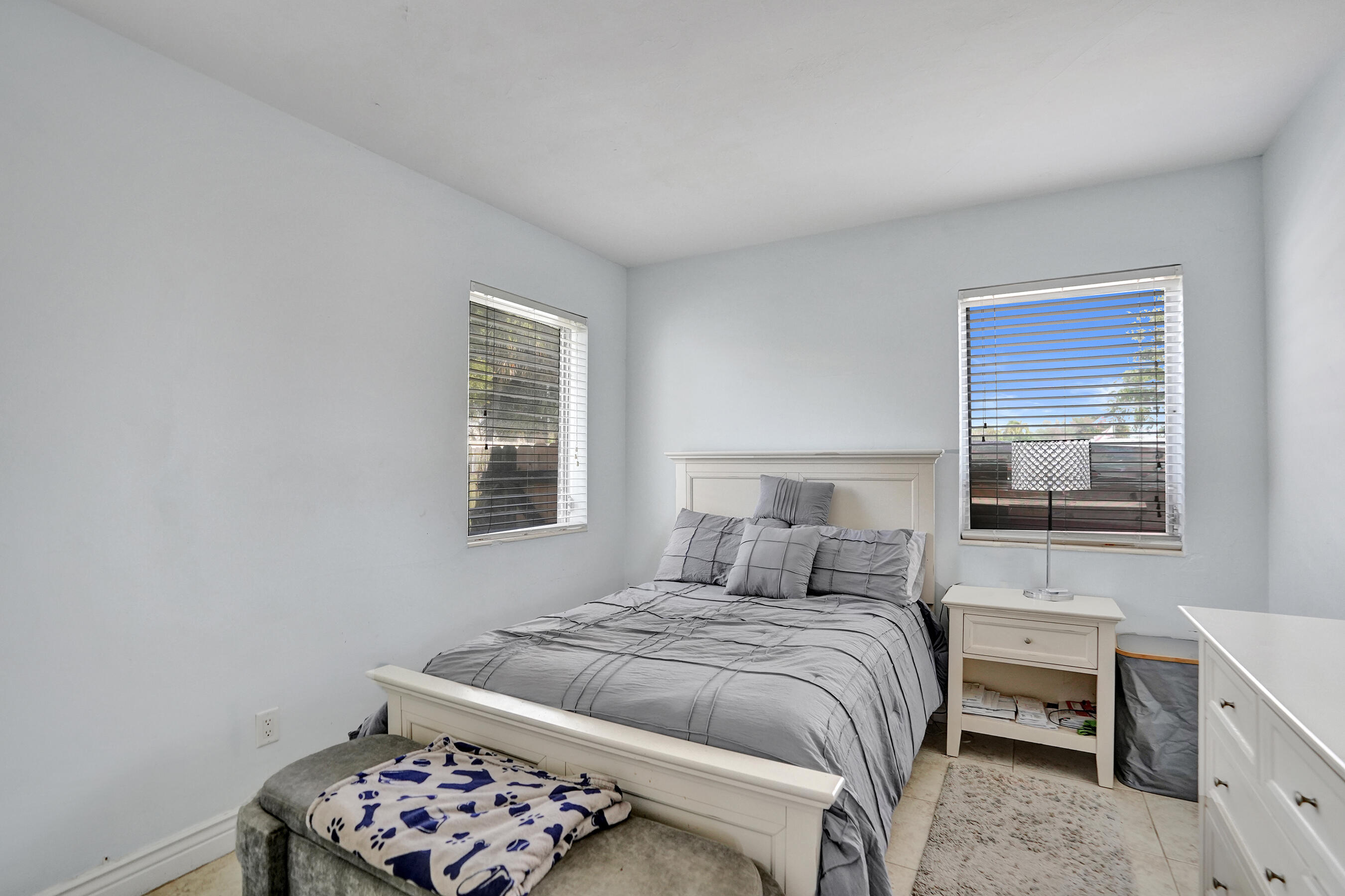 2461 Northeast 20th Avenue Lighthouse Point, FL 33064 - Photo 37 of 55 DSC04428