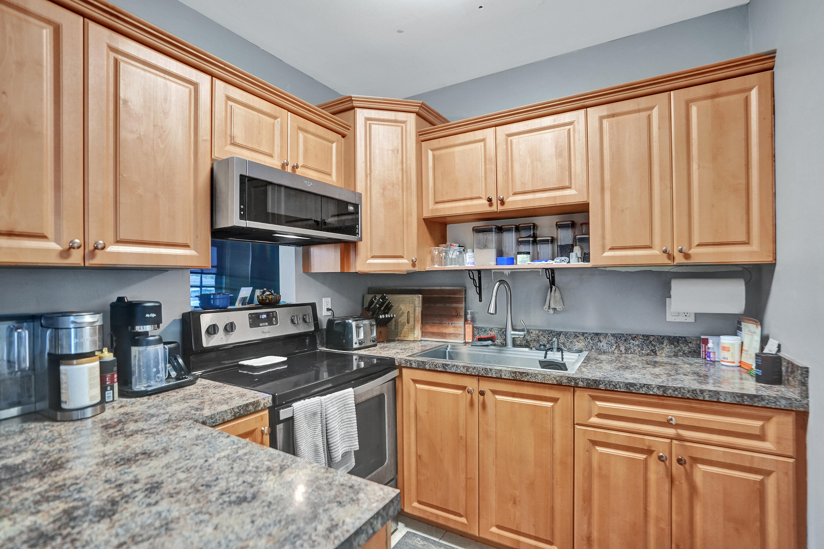 2461 Northeast 20th Avenue Lighthouse Point, FL 33064 - Photo 46 of 55 DSC04455