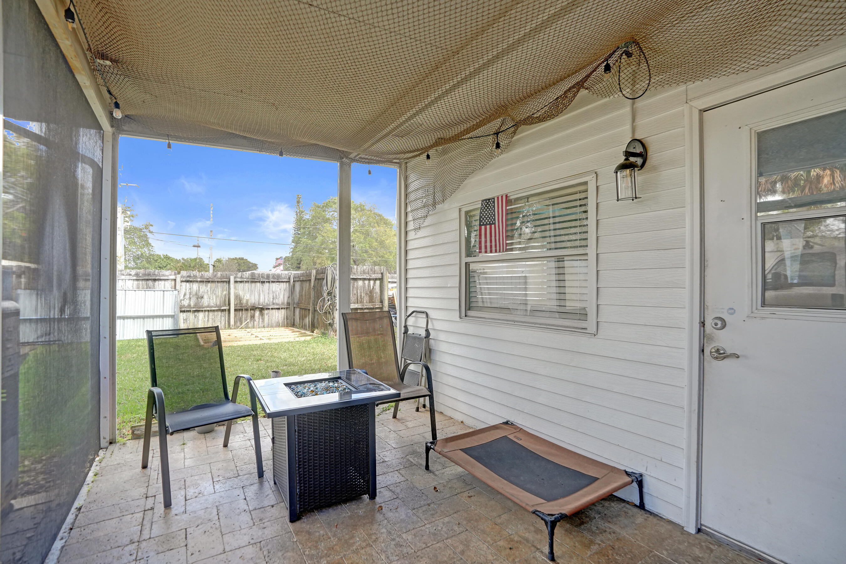 2461 Northeast 20th Avenue Lighthouse Point, FL 33064 - Photo 52 of 55 DSC04476