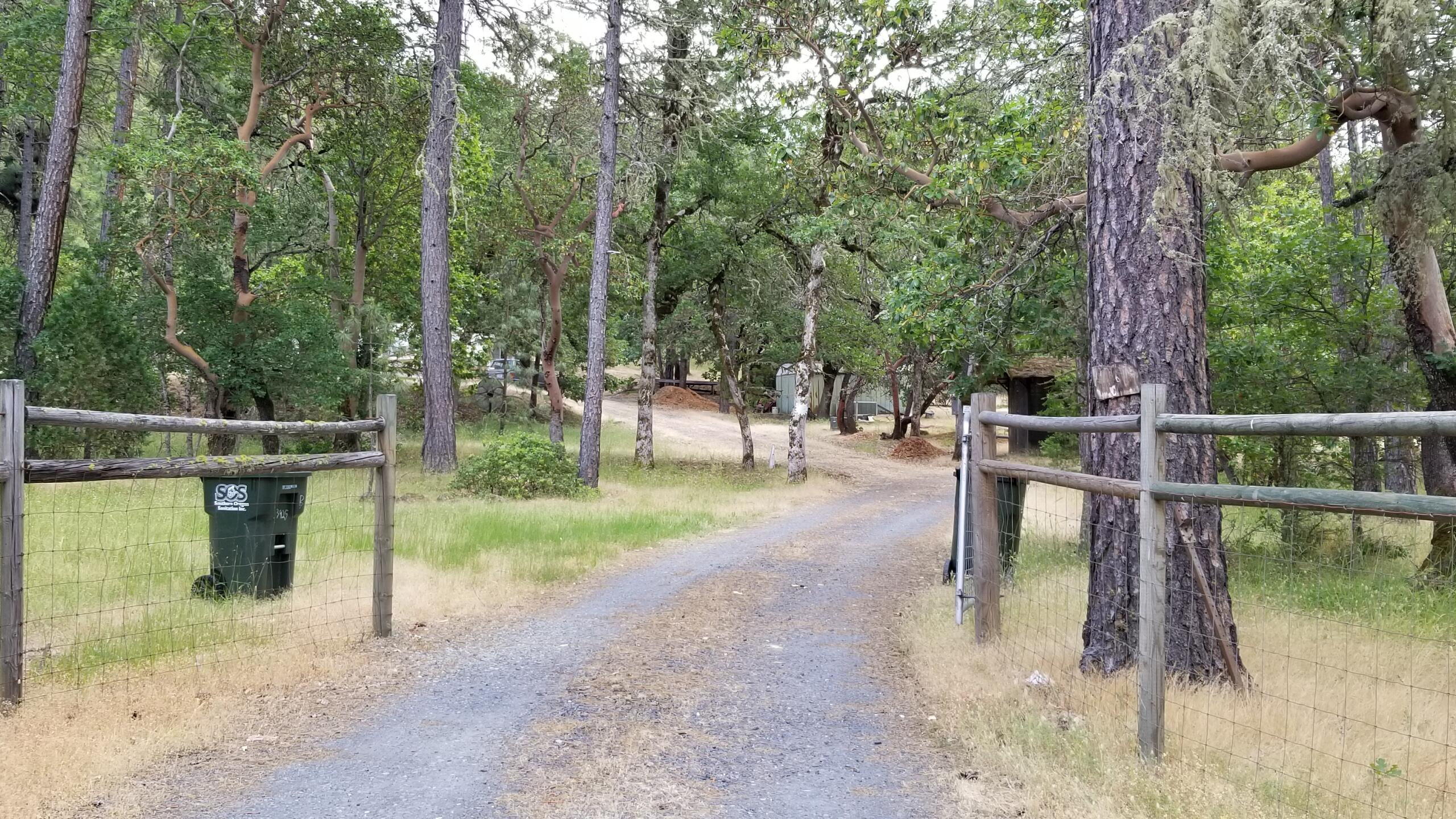 13925 Water Gap Road Williams, OR 97544 - Photo 26 of 26 26 20230608_140817