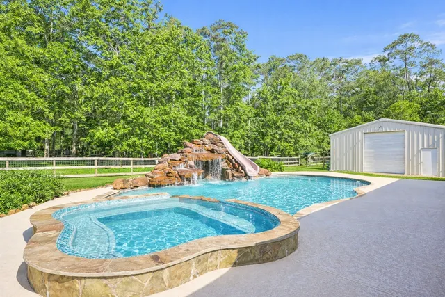 $685,000 | 20801 Plaza Circle, Crosby, TX 77532