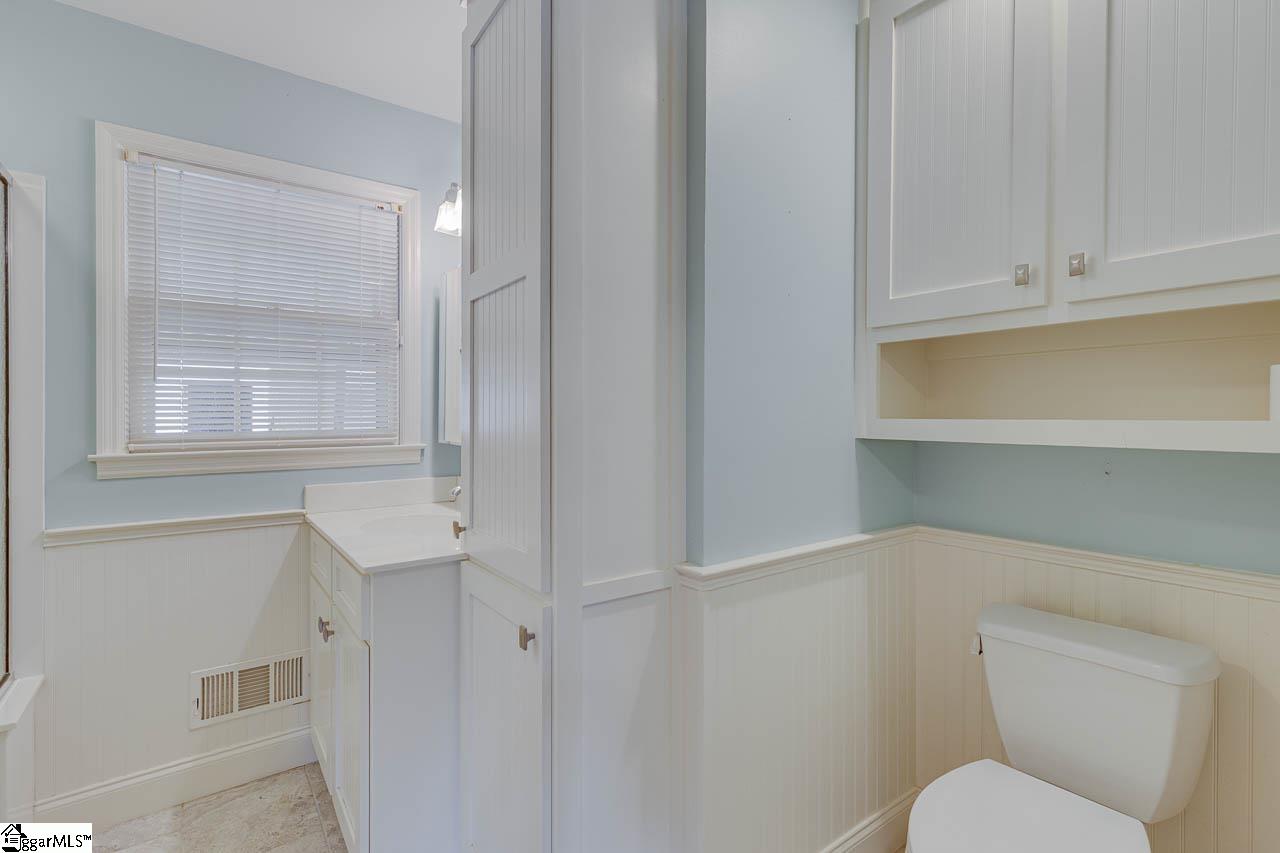 201 Walker Springs Road Taylors, SC 29687 - Photo 14 of 32