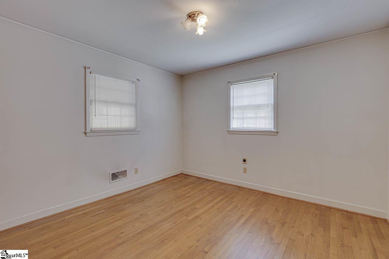 201 Walker Springs Road Taylors, SC 29687 - Photo 19 of 32