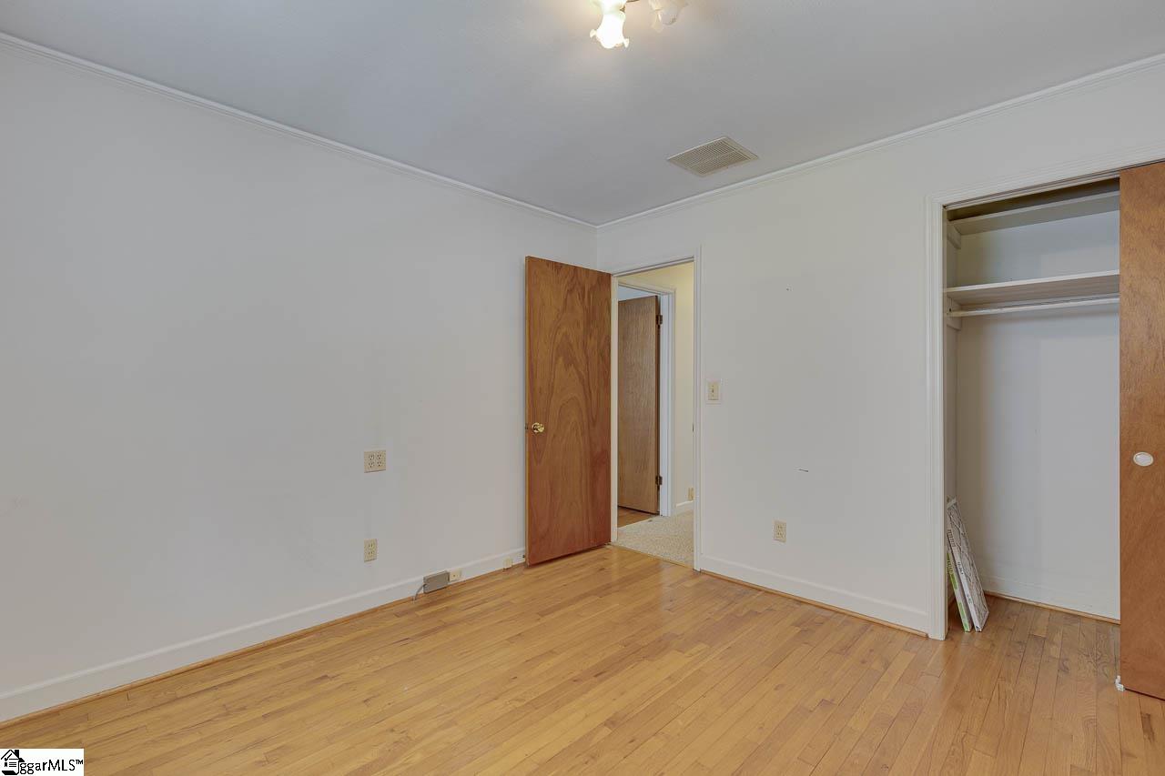 201 Walker Springs Road Taylors, SC 29687 - Photo 20 of 32