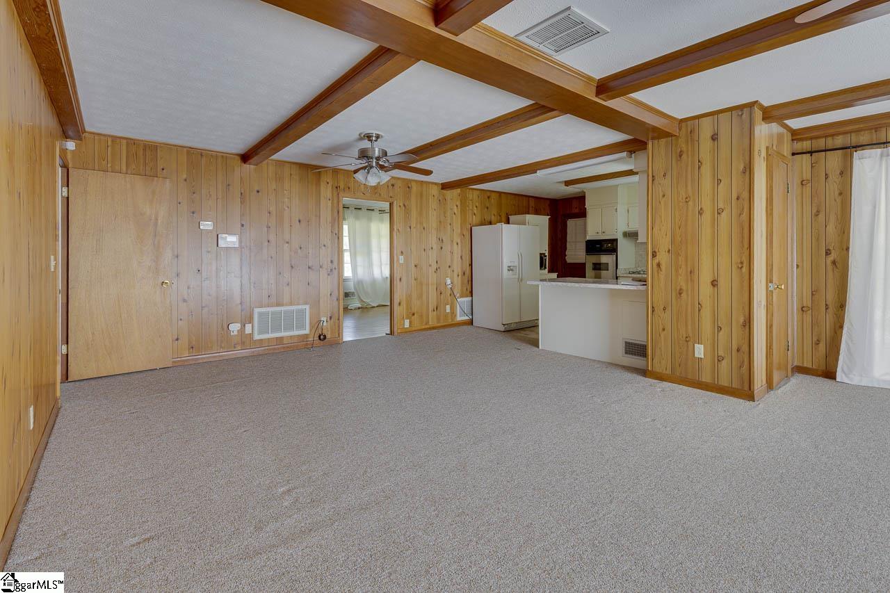 201 Walker Springs Road Taylors, SC 29687 - Photo 23 of 32