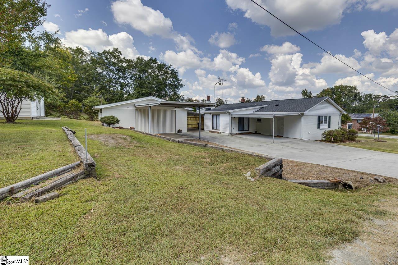 201 Walker Springs Road Taylors, SC 29687 - Photo 27 of 32