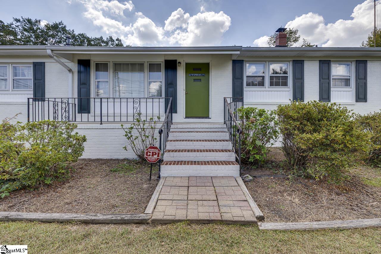 201 Walker Springs Road Taylors, SC 29687 - Photo 3 of 32