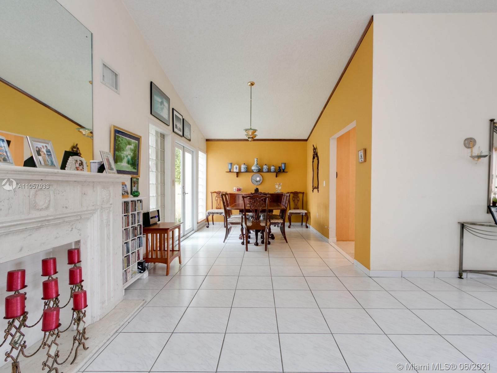 4708 Alton Road Miami Beach, FL 33140 - Photo 32 of 38