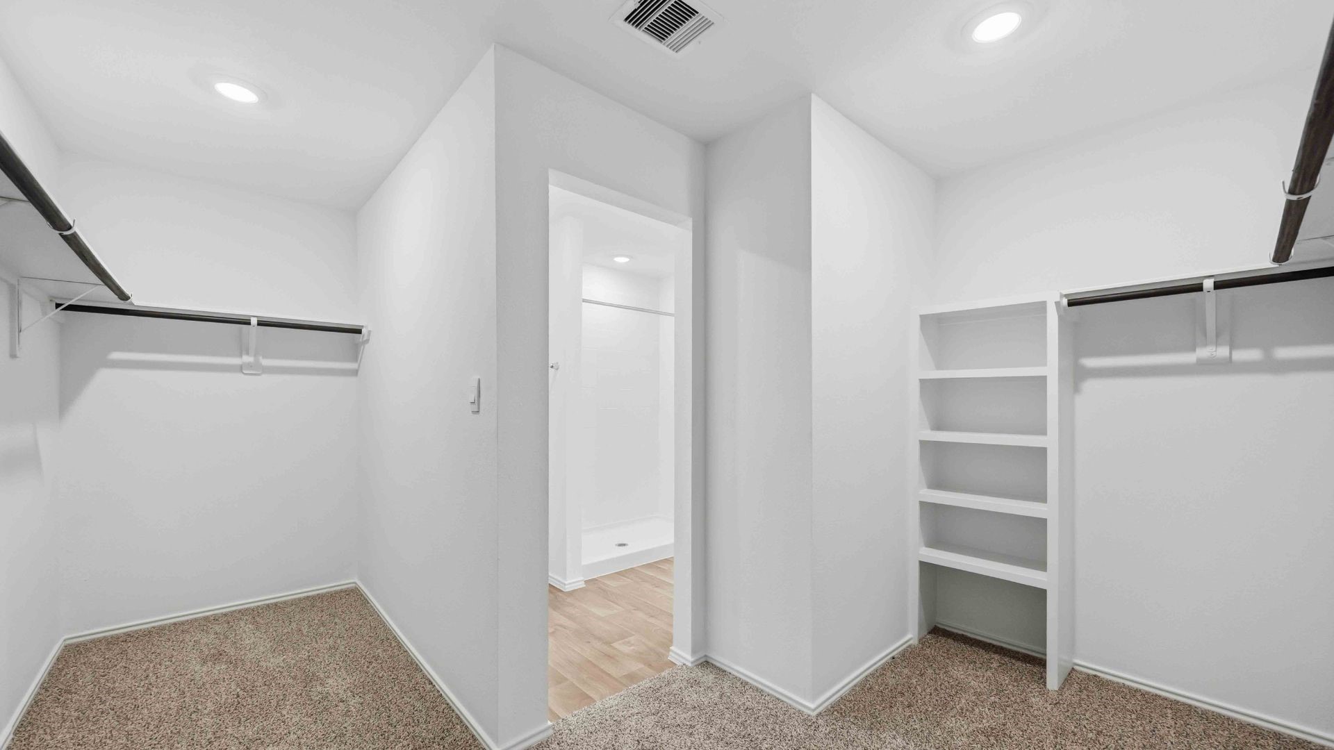 2538 Cedar Ridge Drive Rosenberg, TX 77471 - Photo 4 of 11 Gallery Image 4