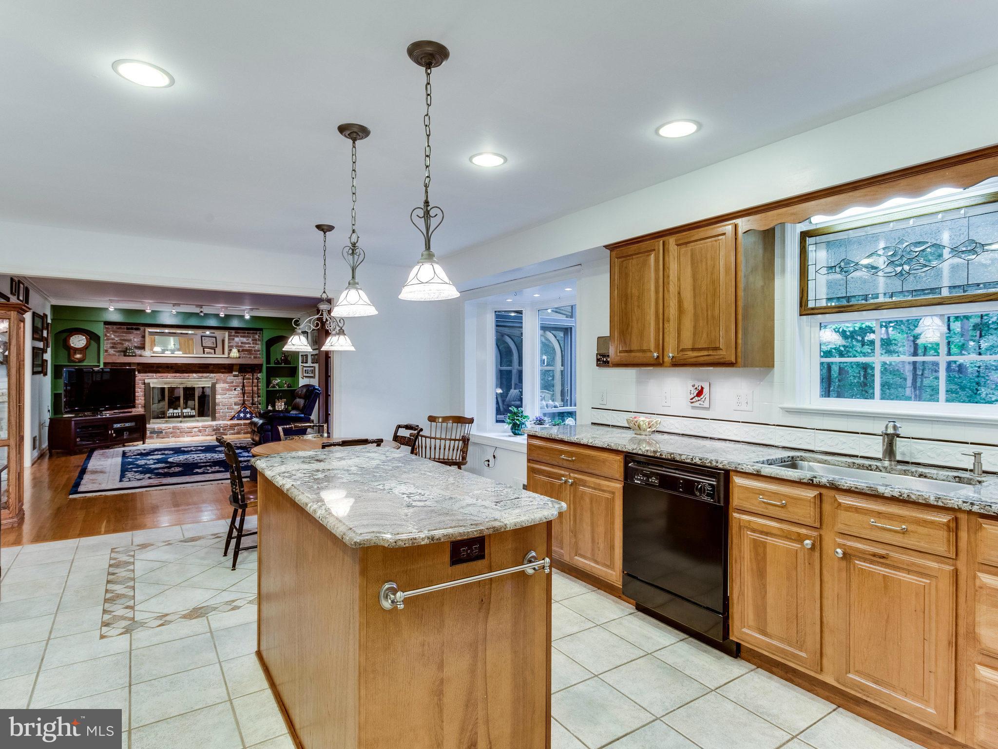 6003 Greeley Boulevard Springfield, VA 22152 - Photo 4 of 30 Kitchen